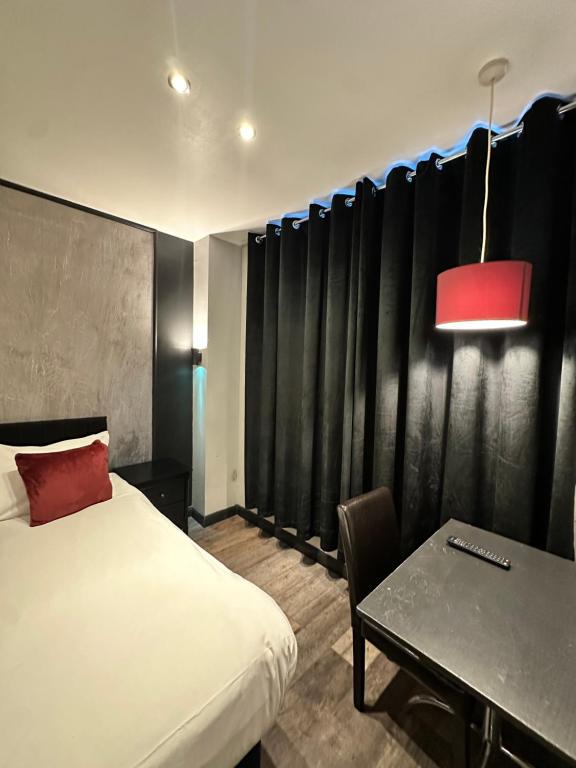 Pasha Hotel - 3* Boutique Hotel - Deluxe Twin Room