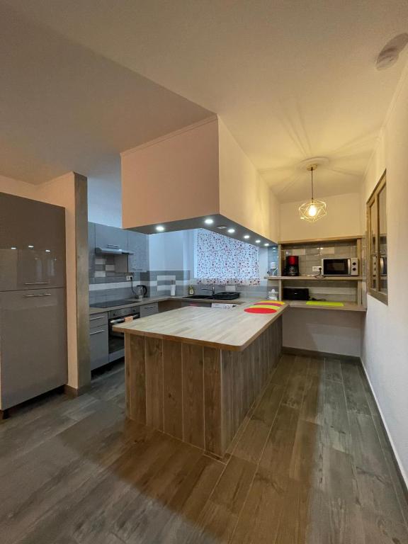 Appartement proche centre Colmar parking public gratuit – photo 4