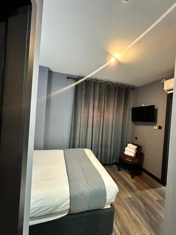 Pasha Hotel - 3* Boutique Hotel - Economy Single Room