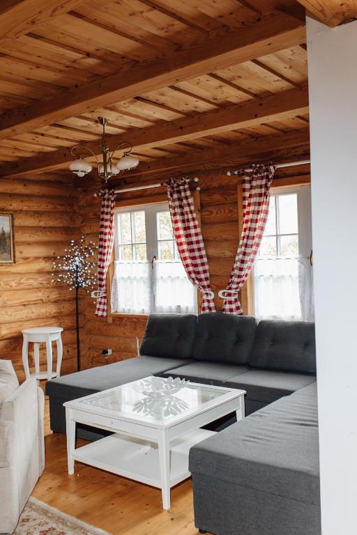 Posezení v ubytování Rakhiv House