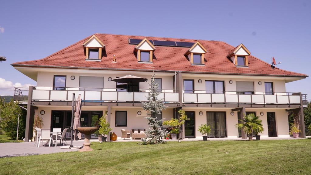 Maison d'Hôtes Sainte Hune Chambres et appartements – photo 19