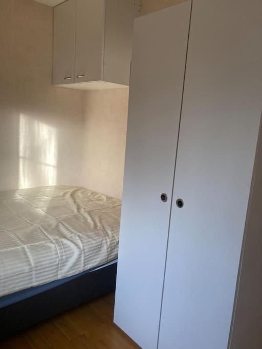Postel nebo postele na pokoji v ubytování Le lit de la Semois