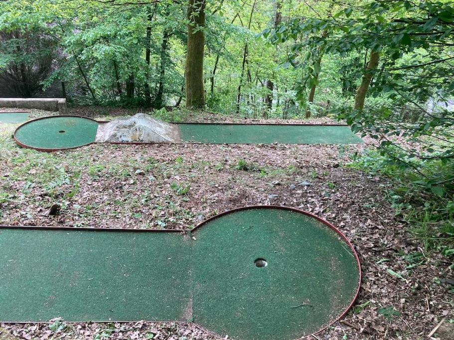 Golf v apartmánu nebo okolí