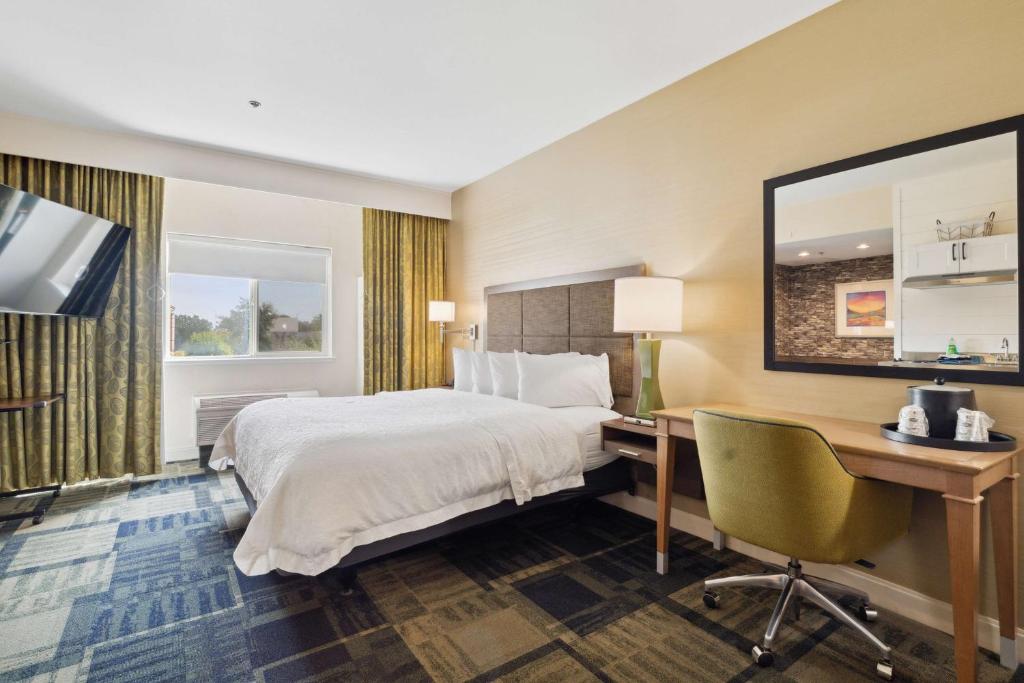 Sonesta Essential Vacaville Napa Valley - King Studio Avec Spa Bad