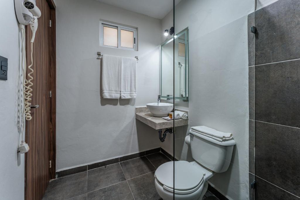 Koupelna v ubytování Hotel Casa Nova, Merida