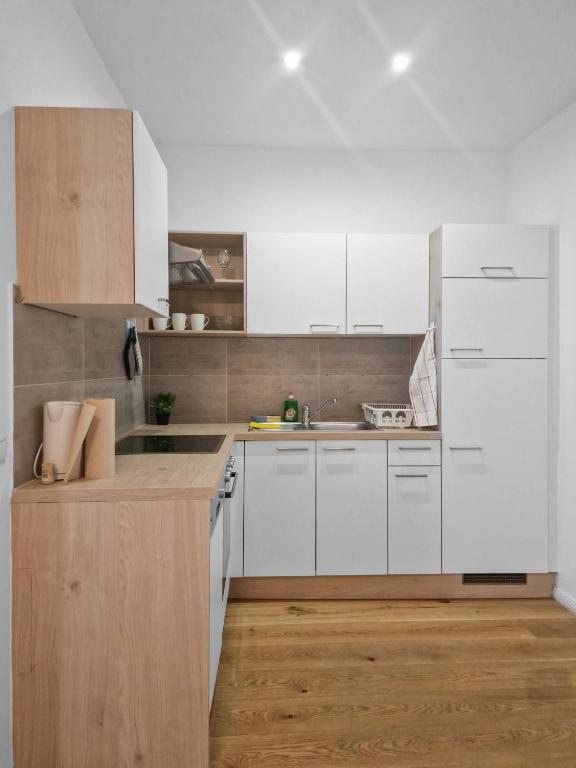 Kuchyň nebo kuchyňský kout v ubytování Stockerau Sky Terrace