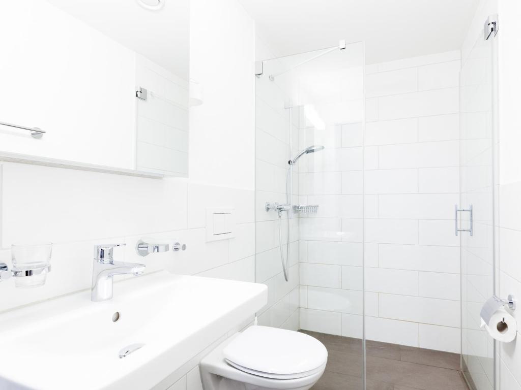 Swiss Star Longstreet - Self Check-In - Resim 3