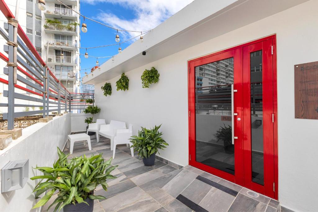 Balkón nebo terasa v ubytování Red Door Inn