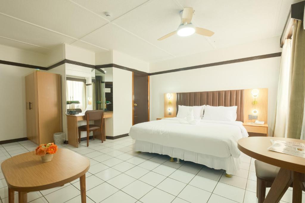 Orchid Inn - Deluxe Familienzimmer