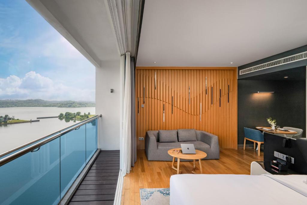 Fraser Place Puteri Harbour - Superior Studio