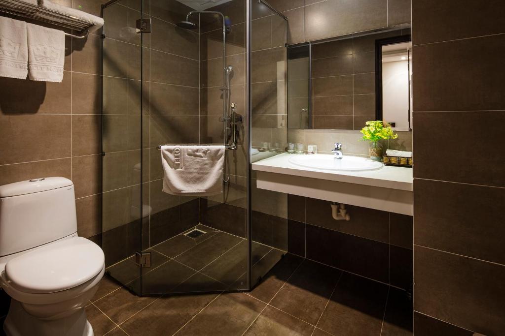 Phòng tắm tại Edele Hotel Nha Trang Beach