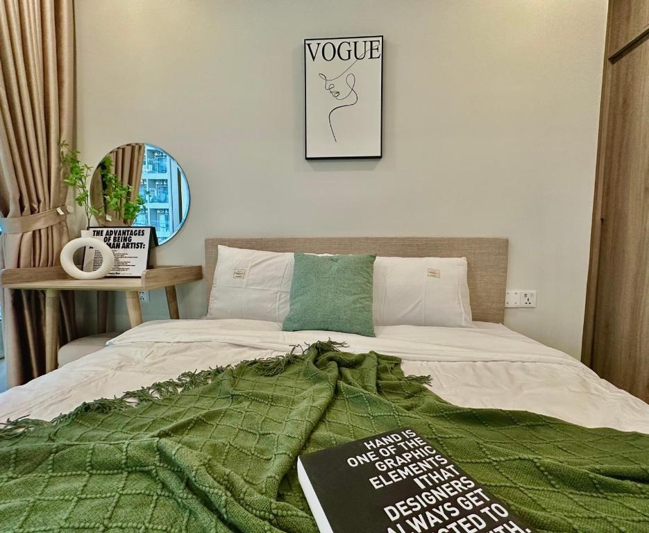 Giường trong phòng chung tại The Sóng Apartment 5 Stars Vung Tau - Căn Hộ Du Lịch Biển 5 Sao Vũng Tàu - MINH TOẢN's Homestay
