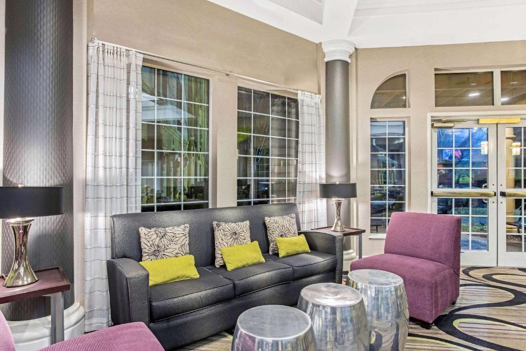 La Quinta by Wyndham Birmingham Homewood photo