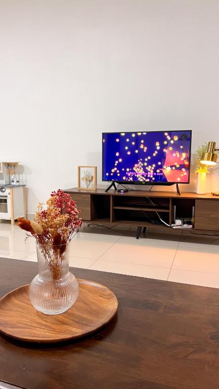 TV a/nebo společenská místnost v ubytování Da Men Subang Jaya USJ by Iconique
