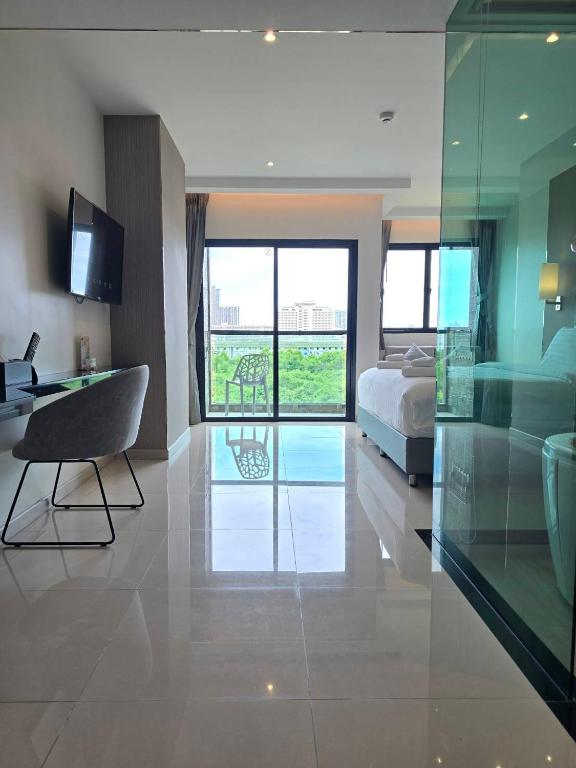 THE TJ HOTEL Pattaya - Resim 30