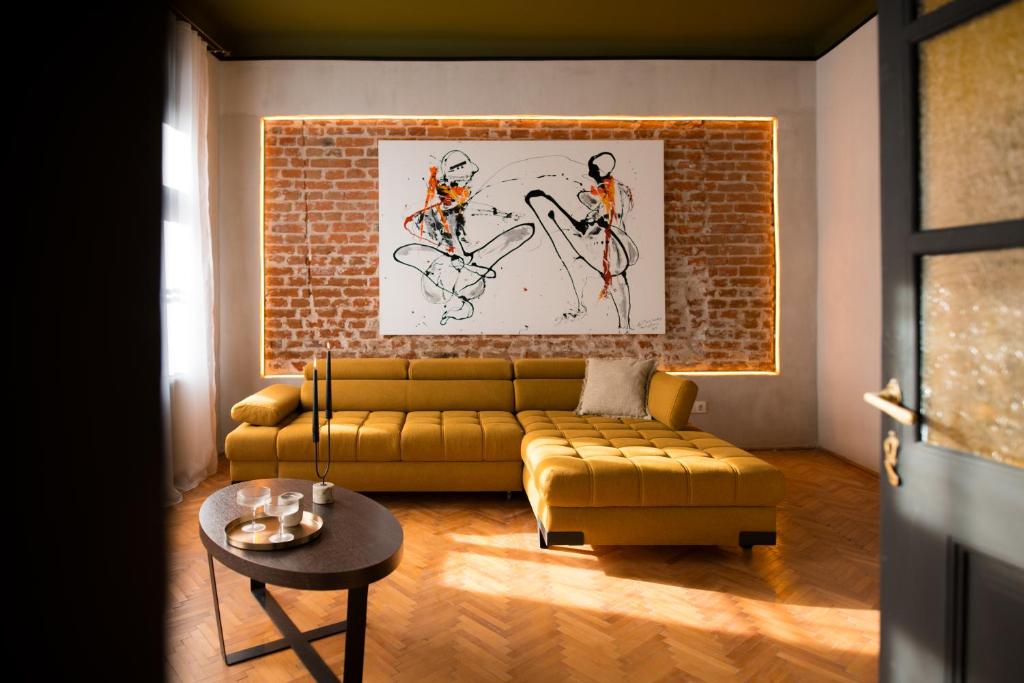 Χώρος καθιστικού στο World Studio Opera Sibiu