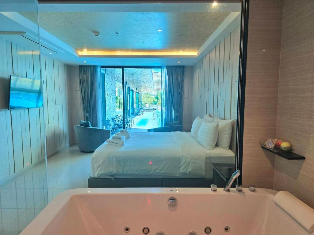 THE TJ HOTEL Pattaya - Resim 39