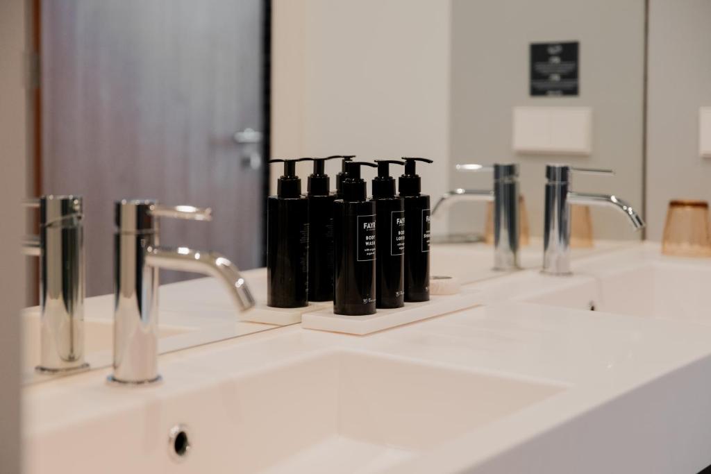 Nápoje v ubytování Hotel Arsenaal Delft