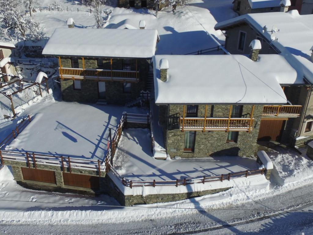 CHALETS MONGIOIE Pra di Roburent v zime