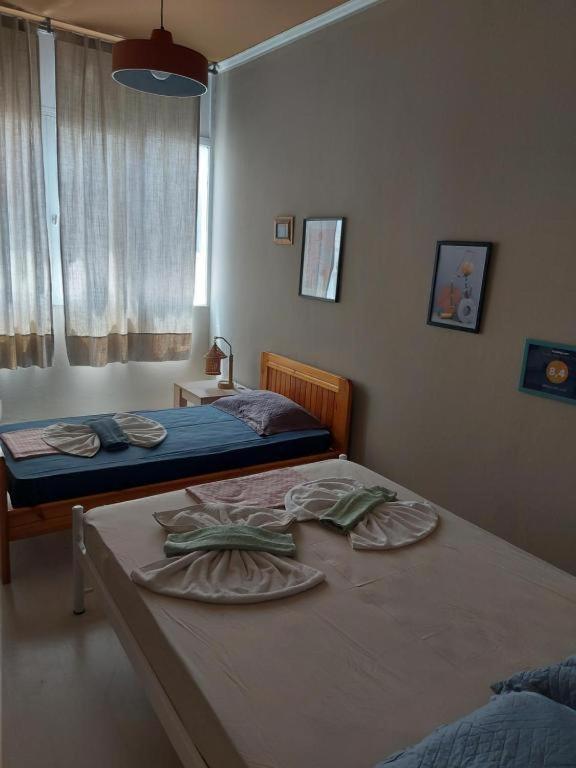 Postel nebo postele na pokoji v ubytování Acropolis Plaka Ermou Rooms
