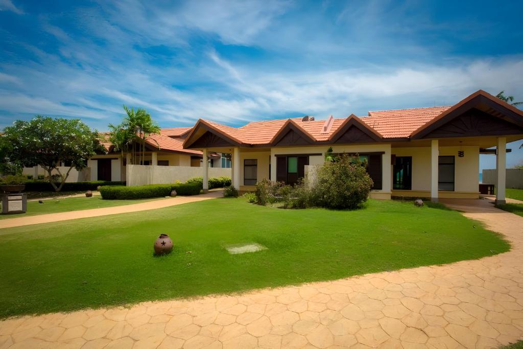 Zahrada ubytování Karambunai Luxury Stay 01