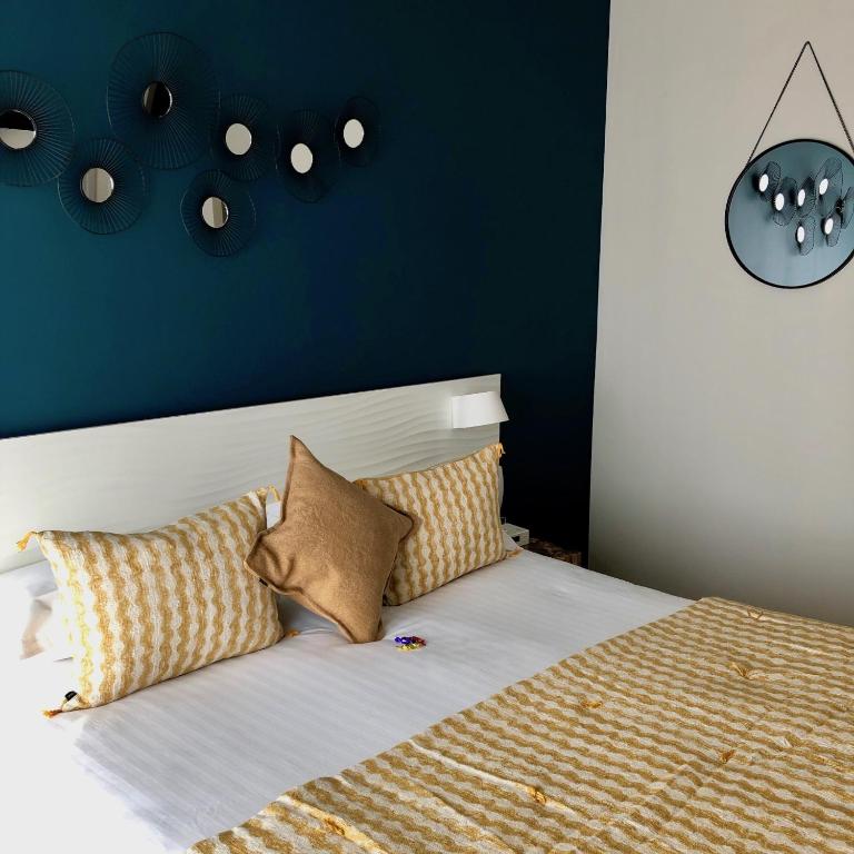 Кровать или кровати в номере Boutique Hotel & Spa la Villa Cap Ferrat