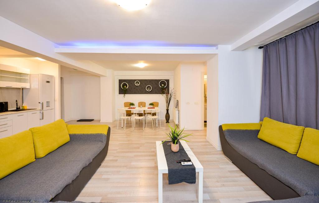 CityScape Bucharest - Resim 27