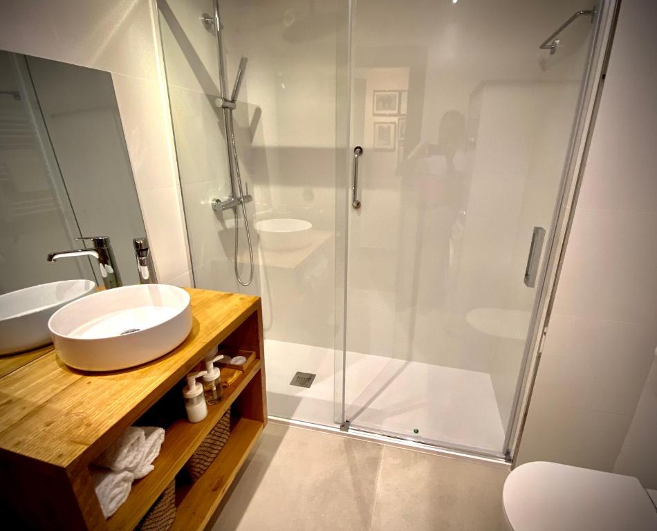 Edificio El Moderno, Vigo 1.902 - Housity