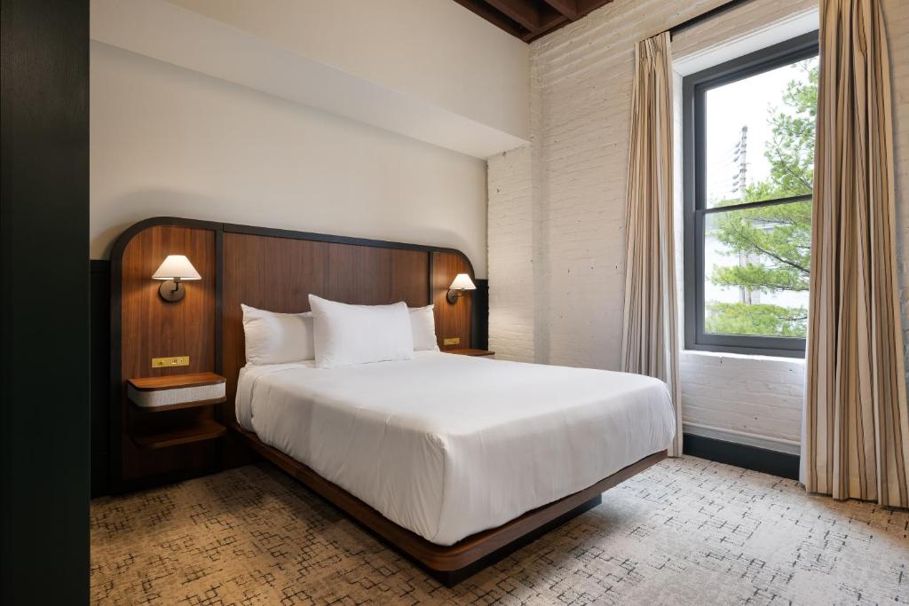 The Delegate Hotel photo