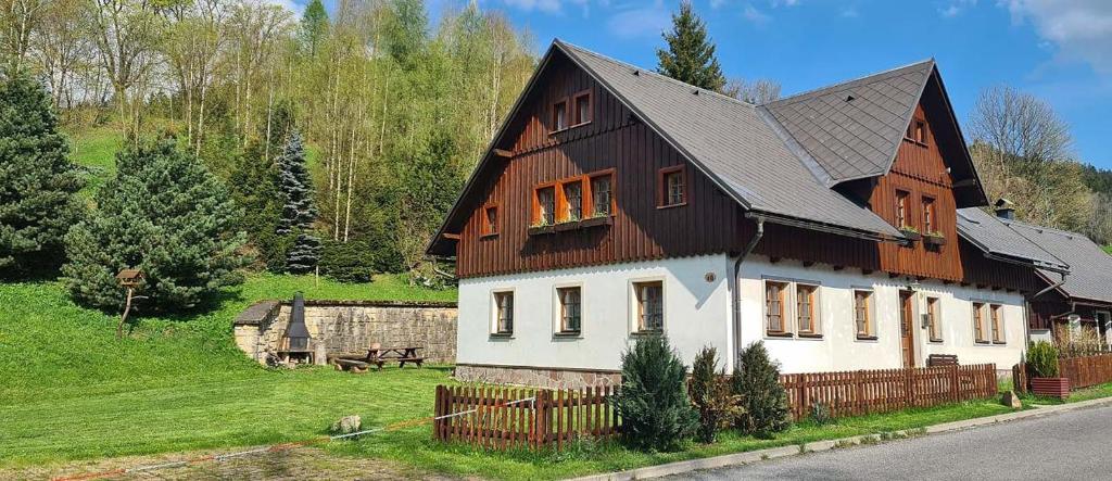 Budova, kde se apartmán nachází