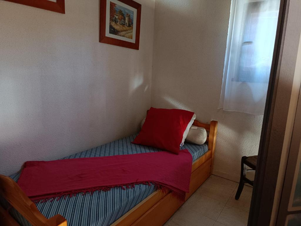 Posteľ alebo postele v izbe v ubytovaní Pavillon de vacances proche plage et commerces avec parking - 4CAP31