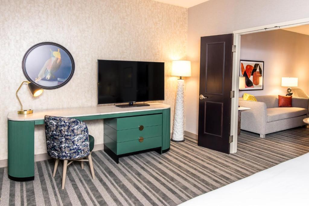 Voco The Clair Cincinnati Downtown by IHG - Suite Royale