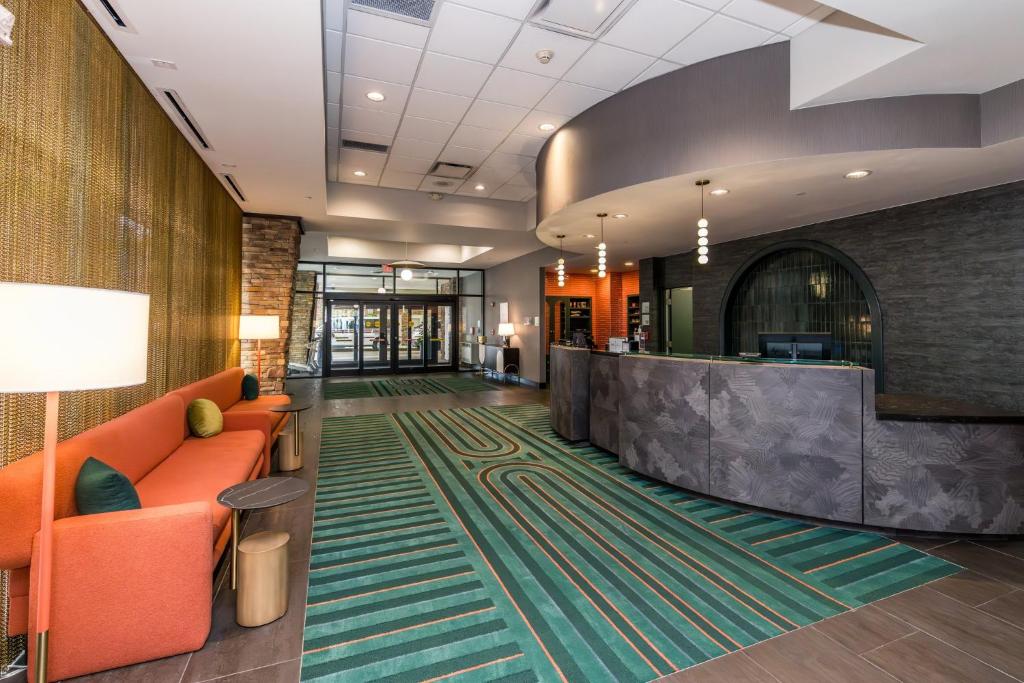 Voco The Clair Cincinnati Downtown by IHG photo
