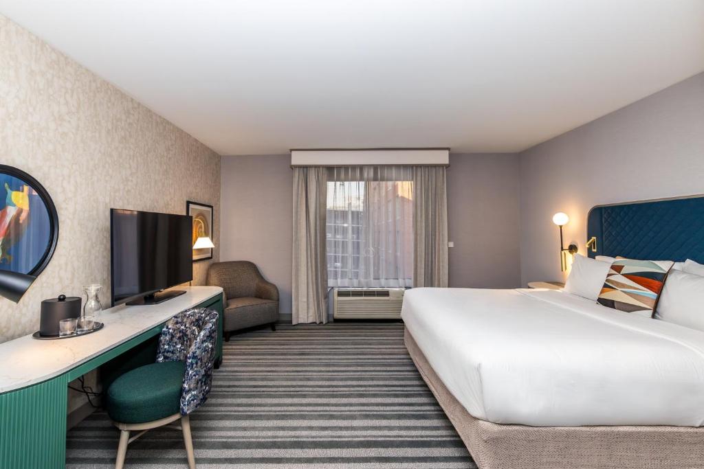 Voco The Clair Cincinnati Downtown by IHG photo