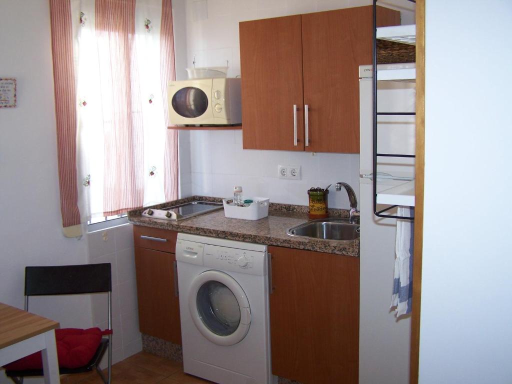Kuchyň nebo kuchyňský kout v ubytování Apartamento Calle Goles