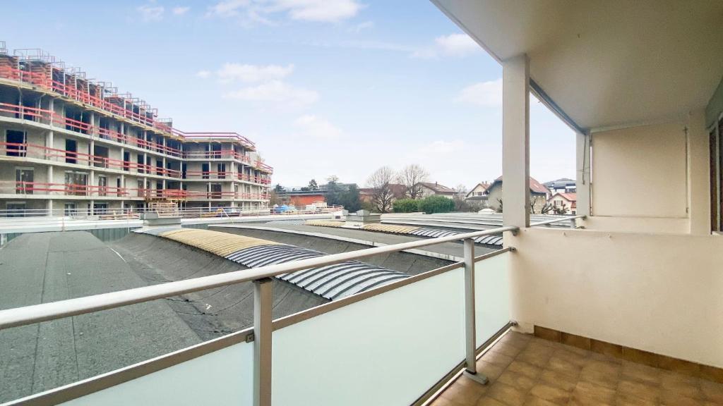 Balkón alebo terasa v ubytovaní HOMEY LA COLOC BRILLANT - Colocation haut de gamme de 3 chambres uniques et privées / Proche centre-ville et transports en commun / Balcons / Wifi gratuit