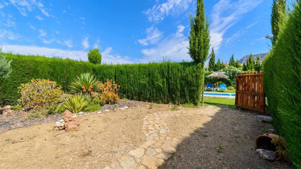 Bazén v ubytování Finca Los Colorines Antequera - La Higuera by Ruralidays nebo v jeho okolí