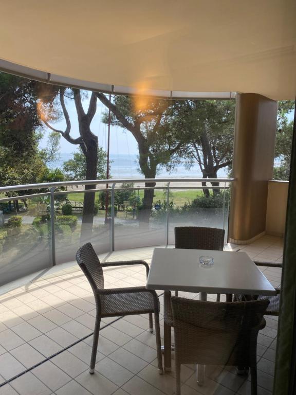 Residence al Bosco - 一居室公寓，阳台和海景