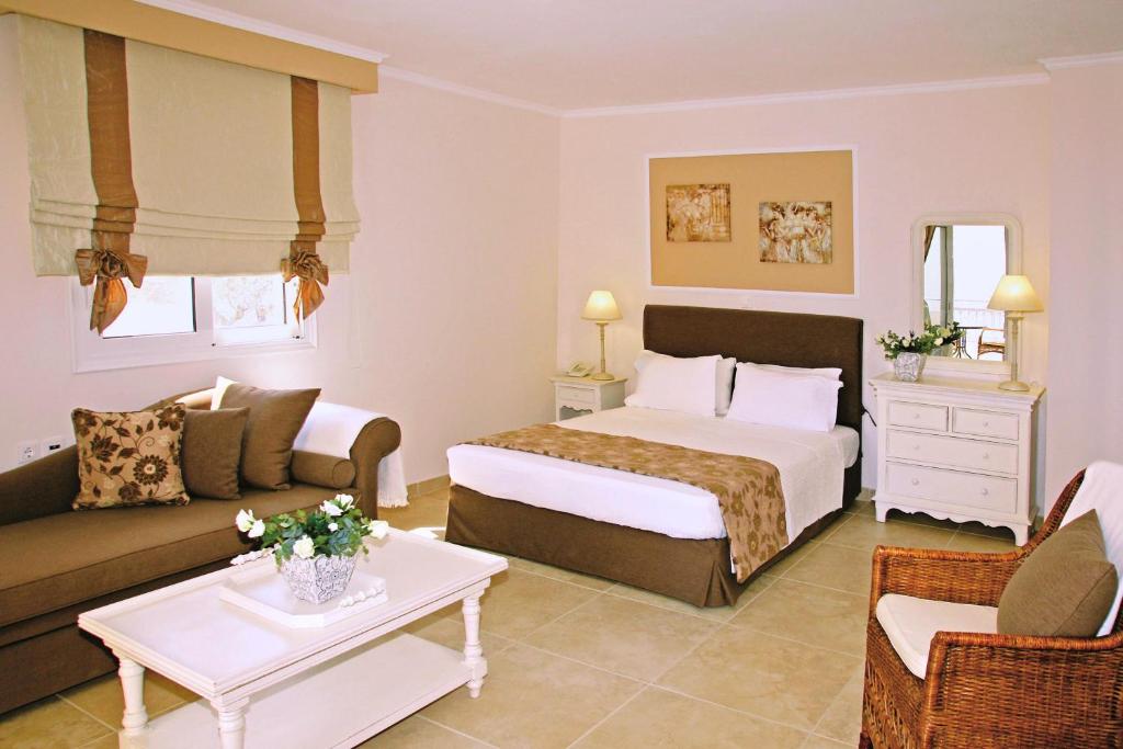 Postel nebo postele na pokoji v ubytování Hotel Astron Princess