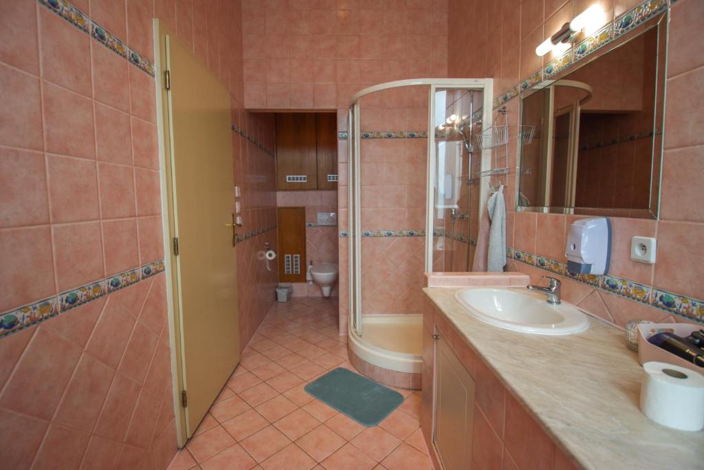 Koupelna v ubytování IN hostel Prague