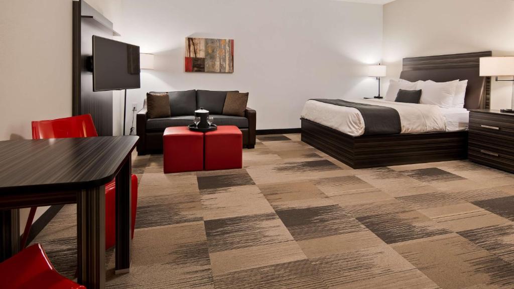 Best Western Plus Airport Inn & Suites - Resim 34