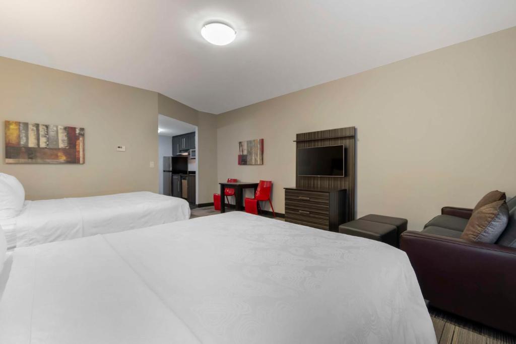 Best Western Plus Airport Inn & Suites - Resim 45