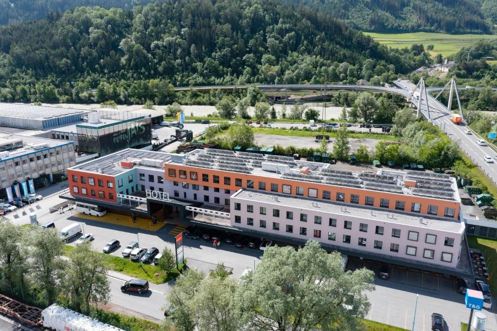 Letecký snímek ubytování Hwest Hotel