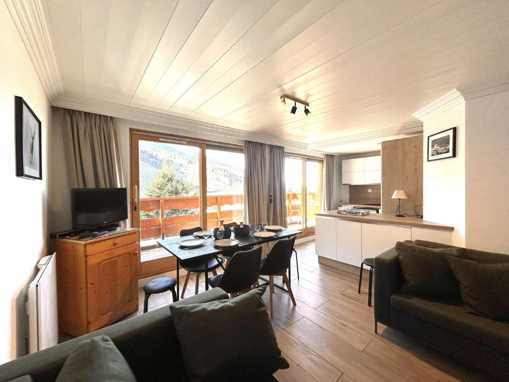 Photo de la galerie de l'établissement Appartement 3 pièces 6 pers, Ski au pied, Balcon, Parking, Méribel - FR-1-180-545, à Les Allues