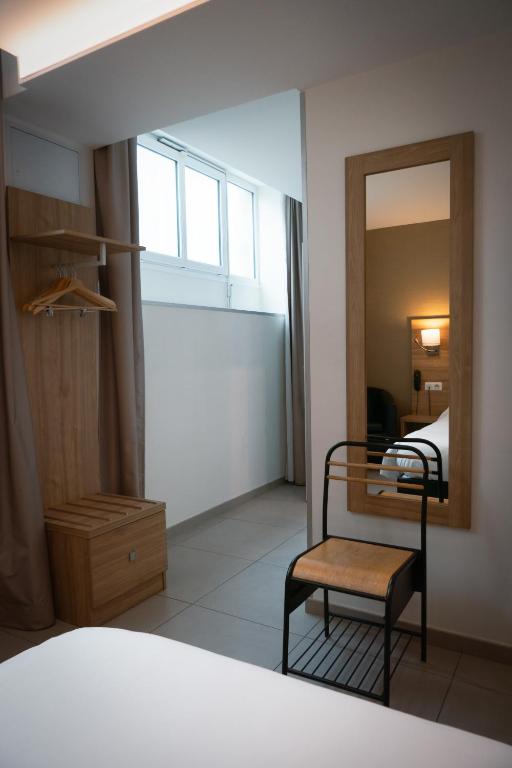 Hôtel de la gare - Deluxe Double Room