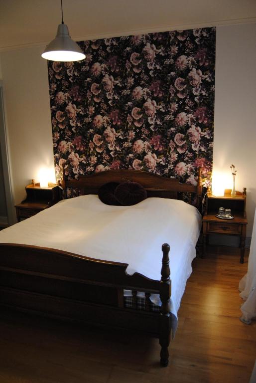 Postel nebo postele na pokoji v ubytování Villa Karllösa - Bed and Breakfast