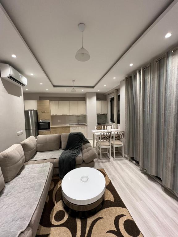Gallery image of Comfort Inn in Tirana