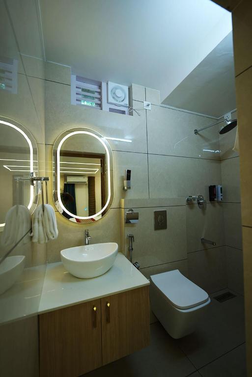 Ένα μπάνιο στο Mystery Maze Resort and Spa