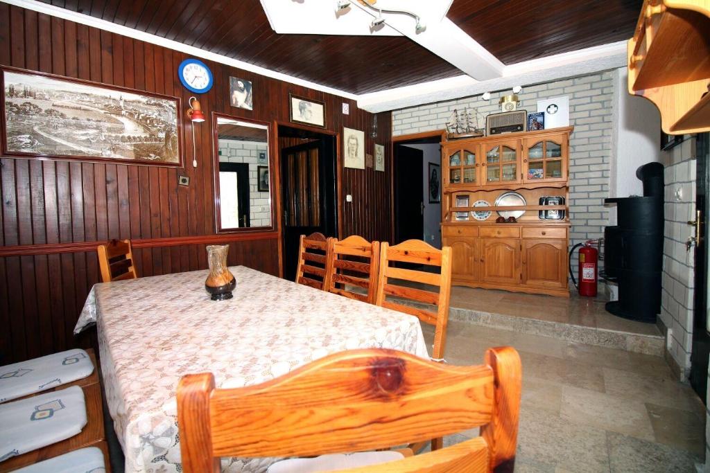 Kuchyň nebo kuchyňský kout v ubytování House Ante