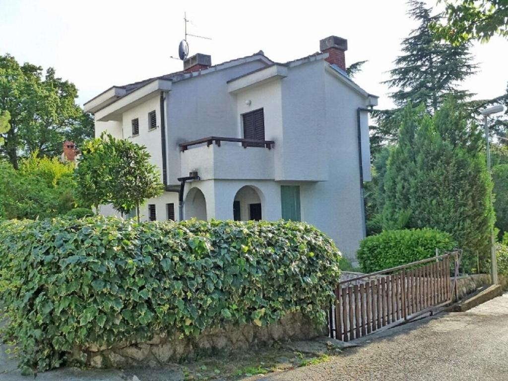 Budova, v ktorej sa dovolenkový dom nachádza
